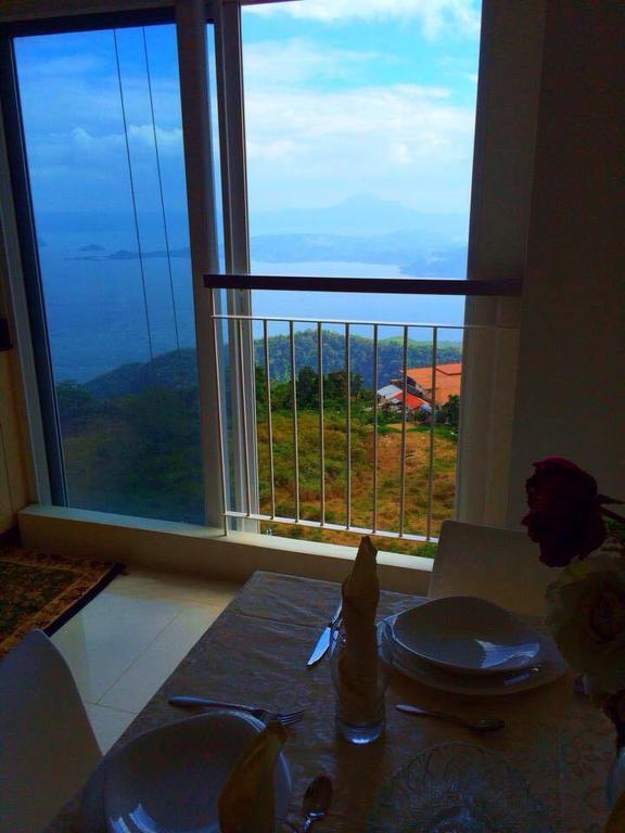 Matlocs @ Wind Residences Tagaytay City Kültér fotó